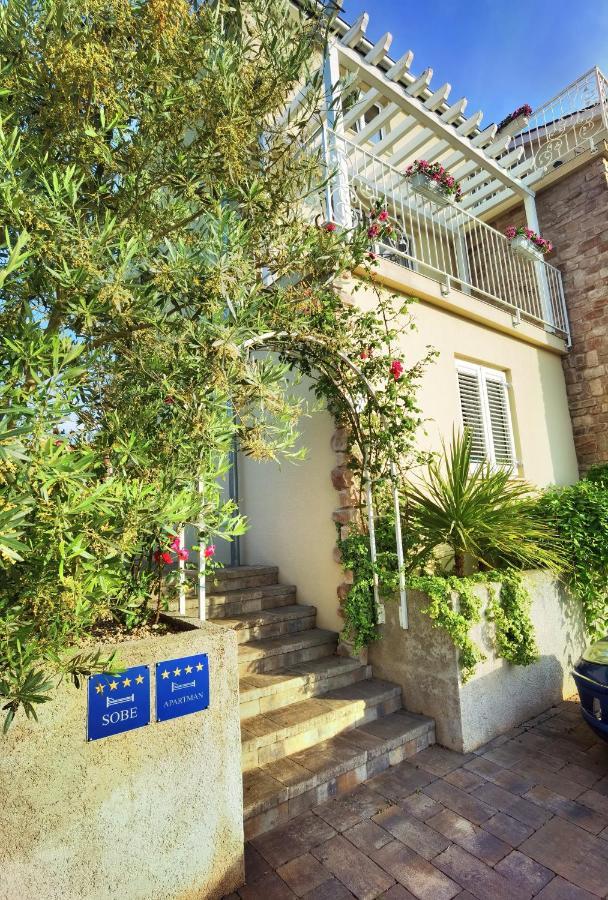 Guesthouse Olei Malinska Zewnętrze zdjęcie