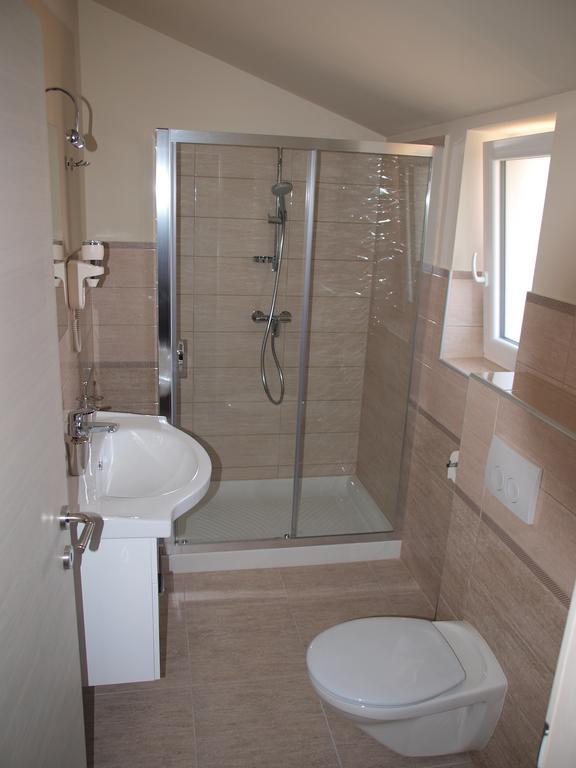Guesthouse Olei Malinska Zewnętrze zdjęcie